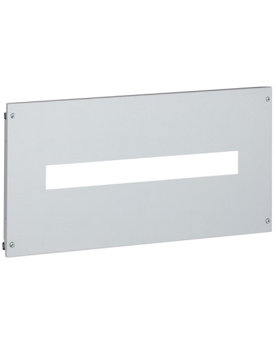 Панель лицевая Legrand 020910 в Нефтеюганске Аксессуары для стоек и шкафов Pintop.ru