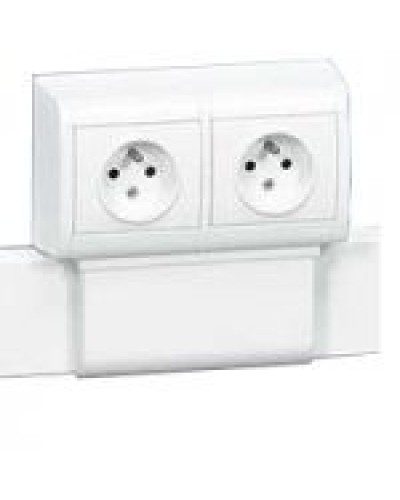 Рамка Mosaic Legrand 031621 в Нефтеюганске Аксессуары для кабель-канала Pintop.ru